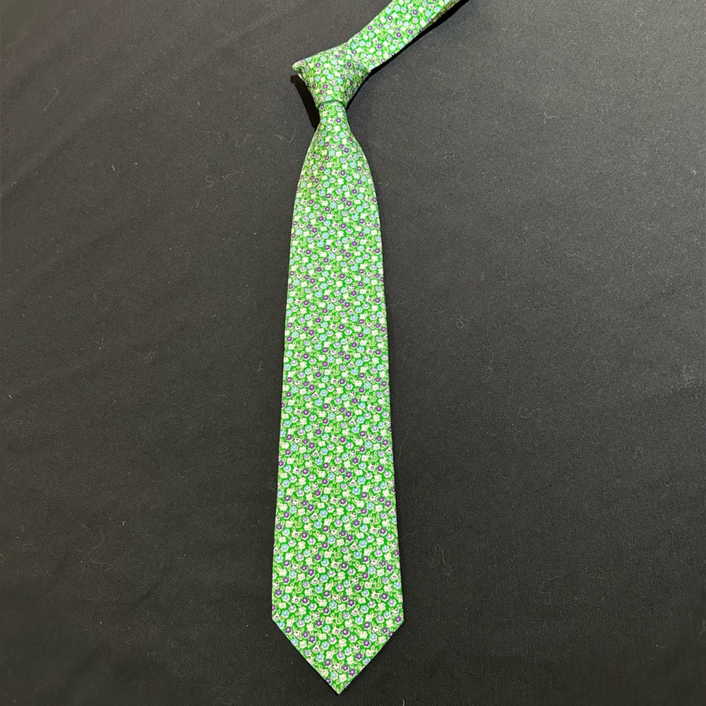 Brooks Brothers Green Floral Pattern Neck Tie